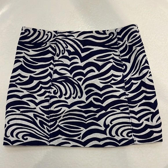 Vintage Blue wave Lily Pulitzer skirt with brass turn lock closure - Picture 3 of 4